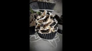 How to make Oreo Cupcake Candle