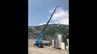 La autogru 150 ton Cristelli srl - Trento