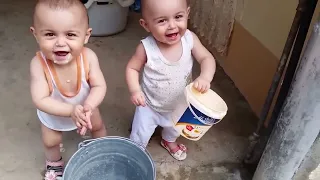 Twin babies that will melt your heart.