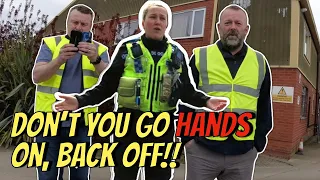 Don’t you go hands on!! Back Off!! Police attend!! 👮‍♂️📸❌💩🎥