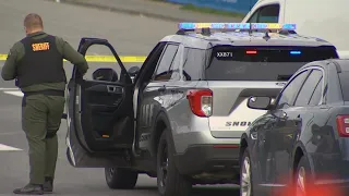 Watch: Escorted motorcade for fallen Everett officer