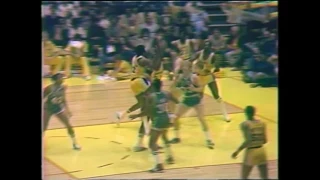 Magic Johnson Vs Larry Bird | First Ever Duel in NBA | 12.28.1979