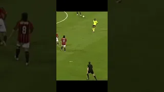 Ronaldinho Destroying AC Milan#Ronaldinho#Football