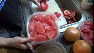 How to EASILY peel and segment grapefruit