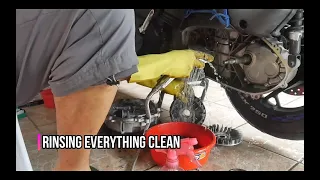 Yamaha XMax full service (CVT, engine & gear oil change)