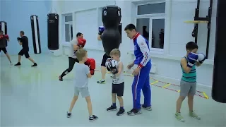Открытая тренировка по боксу для детей и взрослых. Спарринг, отработка ударов, заминка