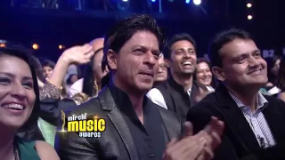 Romantic medley tribute to Shahrukh Khan by Bollywood Singers   Mirchi Music Awards360p