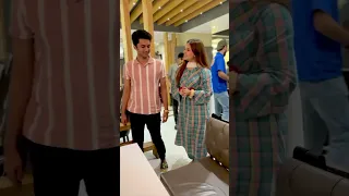 JO APKI MARZI Rabsain in restaurant!😂♥️ #funny #summerofshorts #trending #youtube @hussain.tareen