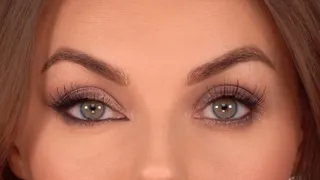 Siren eye vs smokey eye makeup