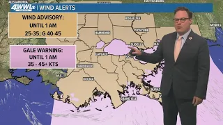 New Orleans Weather: Rain moves out, for now