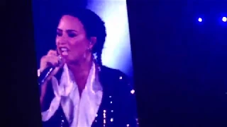 Confident - Demi Lovato ☙LIVE #TMYLMTOUR♪