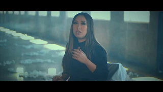 Maiyia Vue - "Muab Kuv Ib Sim Neej" from the film "The Saving"  Official MusicVideo