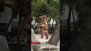 Русская бабёшка в Доминикана под ромам🌴