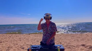 Lakeside Summer House Live Mix