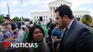 Así reaccionaron manifestantes al fallo del aborto | Noticias Telemundo