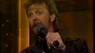 Brooks and Dunn - My Maria (Live at the 1996 CMAs)