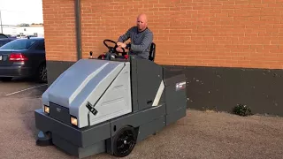 Advance 4600 Electric Ride-On Battery Sweeper on eBay by ESI