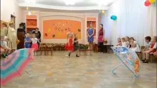 Игра с зонтиками средняя группа Горьковец Архангельск