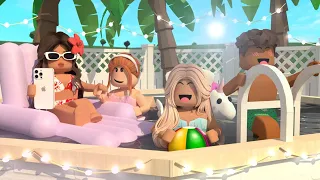 My Daughters Have A SUMMER POOL PARTY! *TAYLOR INVITED EVERYONE...* VOICES! Roblox Bloxburg Roleplay