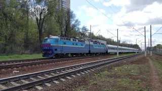 Електровоз ЧС8-018 з поїздом IC+ #764 Одеса-Київ