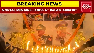 Flight Carrying CDS Bipin Rawat's Mortal Remains Lands At Palam Airport | Breaking News