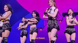 Twice @ Accor Arena in Paris - Moonlight Sunrise | Fancam