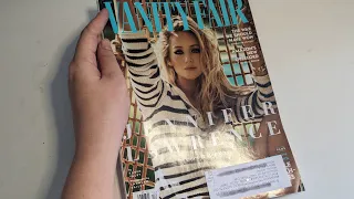 ASMR - Vanity Fair Magazine Page Flip Through - January 2022 issue