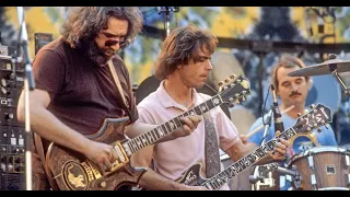 Grateful Dead - Scarlet Begonias/Fire On The Mountain - 12/9/81 Boulder, CO