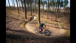 Po trailech přes hory 2021 - Moravský kras a Singletrail Jedovnice