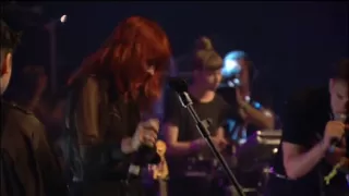 The XX - You Got the Love (feat. Florence Welch) (Live at Glastonbury 26-6-2010)