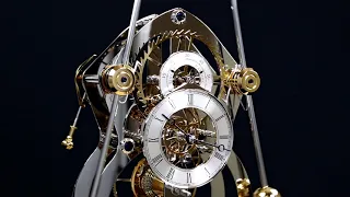 Hers Sea Clock Finished in Platinum and Gold