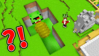 JJ Found MIKEY PIT in Minecraft (Maizen)