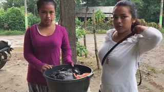 VENDO TAMALES A 4 QUETZALES CADA UNO 1/2| Yaki vendiendo tamales muy sabrosos