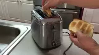 Black & Decker TR3500SD Rapid Toast 2 Slice Toaster - Unboxing