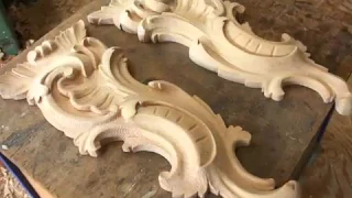 Woodcarving Rococo "Rocailles" carved out of Oregon Pine.