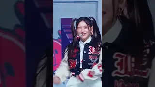 Leeseo singing Rei’s rap part