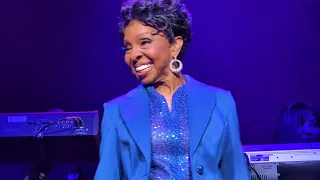 GLADYS KNIGHTS Covers MICHAEL JACKSON CLASSIC, Proves Why ALICIA KEYS REMADE Her CLASSIC w/ THE PIPS