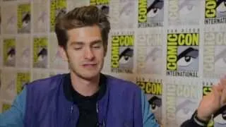 The Amazing Spider Man 2 star Andrew Garfield talks about being starstruck with Jamie Foxx