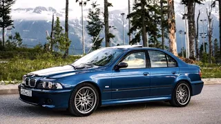 BMW M5 E39 (2003) 5.0 V8  blue metallic ( Solido 1:43)