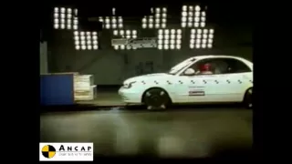 Daewoo Nubira 1998 ANCAP Crash Test (2 stars)