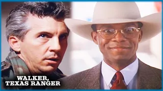 Trivette Chases Down Cobalt | Walker, Texas Ranger