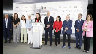 Senadora Kenia López Rabadán, durante la conferencia concedida por las y los senadores del PAN