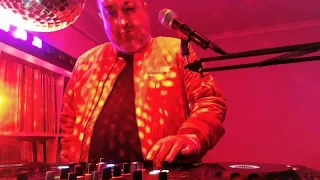 J Mastro in the mix - 80's Freestyle & Synth-Pop