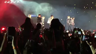 [HD] 190526 BTS (방탄소년단) live in Brazil - MIC Drop