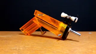 Mini gun toy from a gas lighter