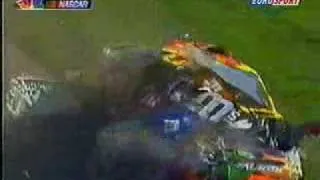 Nascar - Elliott Sadler Crash - Talladega (2003)