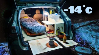 [BLIZZARD] SNOW CAR CAMPING in a small car hit by a SNOW STORM•Spending night alone in -4°C. [4K]