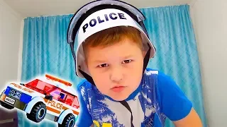 Игорь как полицейский KIDS PRETEND PLAY WITH POLICE COSTUME, VIDEOS FOR KIDS