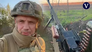 Un oficial ruso muestra cómo son las trincheras cerca de Jersón