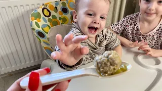 Funny Reaction of Baby to soup with BIG MEATBALLS